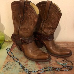 Corral Boots 8.5